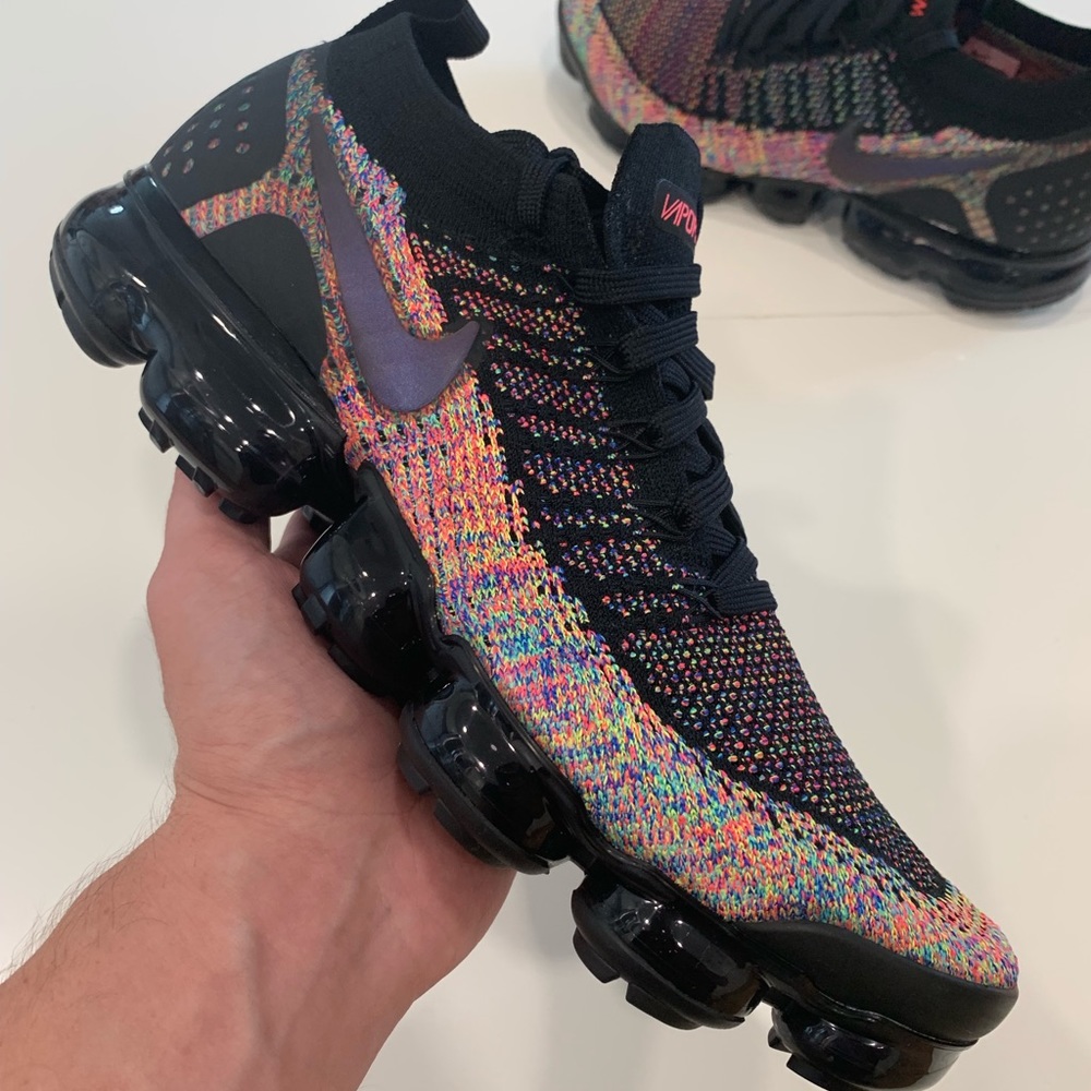 NEW Nike Air Vapormax 2 Flyknit Multicolor